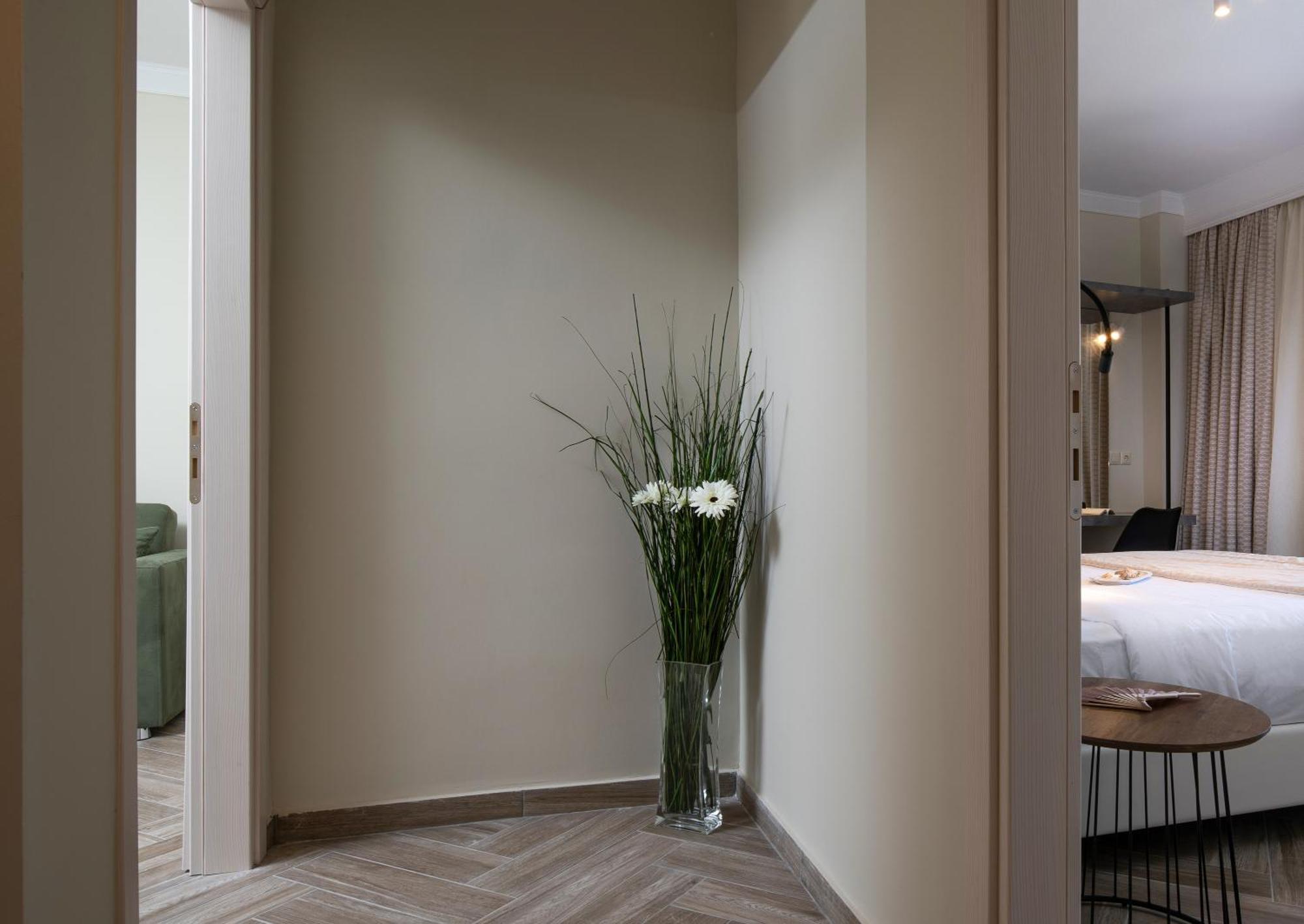 Olenia Luxury Apartments 4 Neos Marmaras Exterior photo